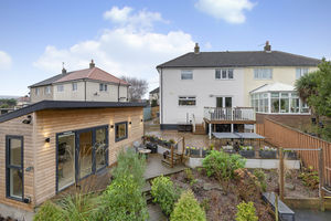 Photo 32- click for photo gallery